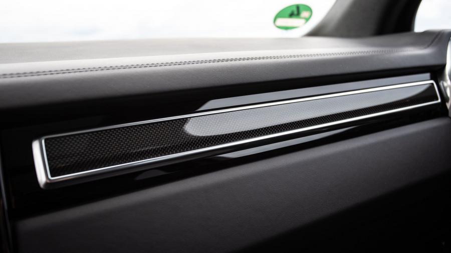 Детали интерьера Porsche Cayenne E-Hybrid (PO536) 2018 года  (WW) (фото 65 из 85)